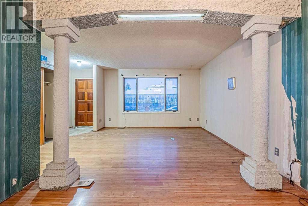 171 Castlebrook Rise Ne, Calgary, Alberta  T3J 1Y3 - Photo 3 - A2274015