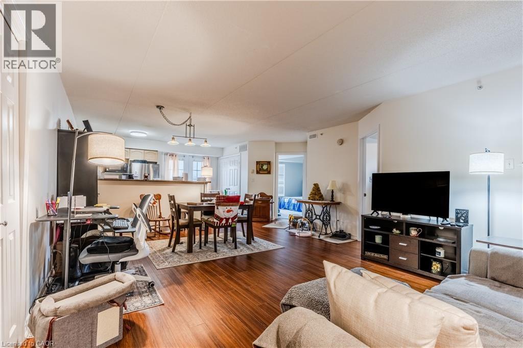 1830 Walkers Line Unit# 311, Burlington, Ontario  L7M 4V5 - Photo 4 - 40794194