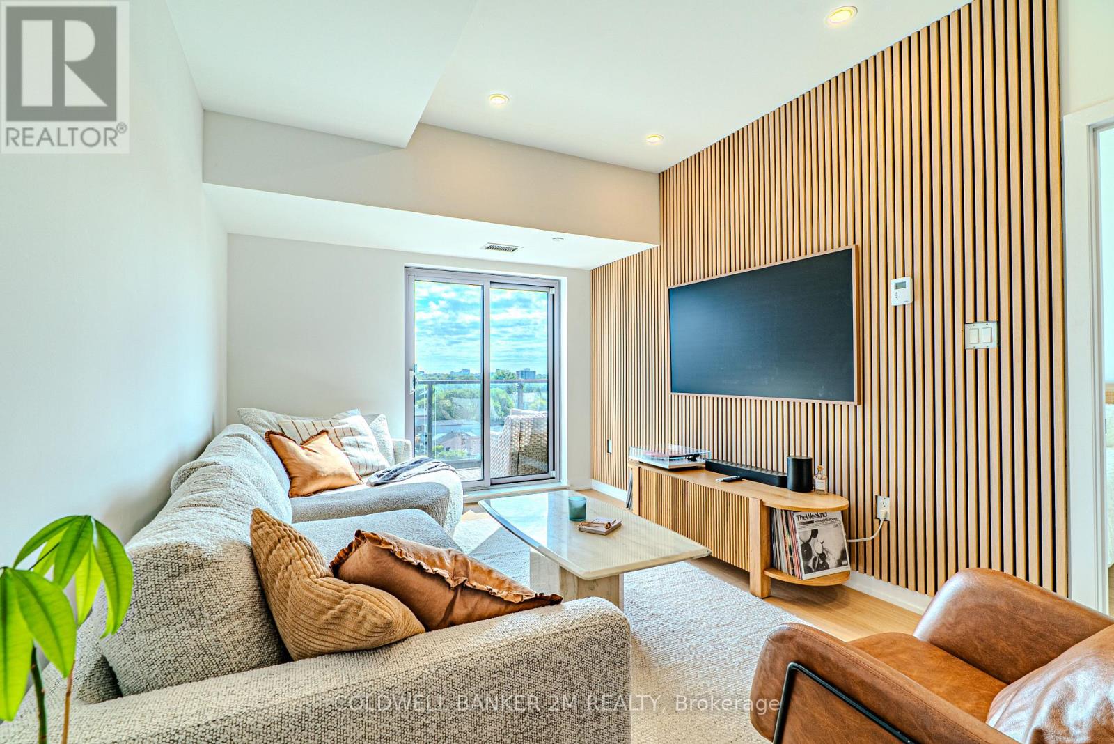 817 - 2433 Dufferin Street, Toronto, Ontario  M6E 3T2 - Photo 13 - W12383235