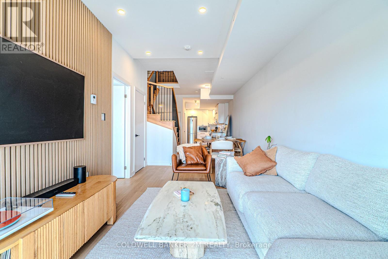 817 - 2433 Dufferin Street, Toronto, Ontario  M6E 3T2 - Photo 19 - W12383235