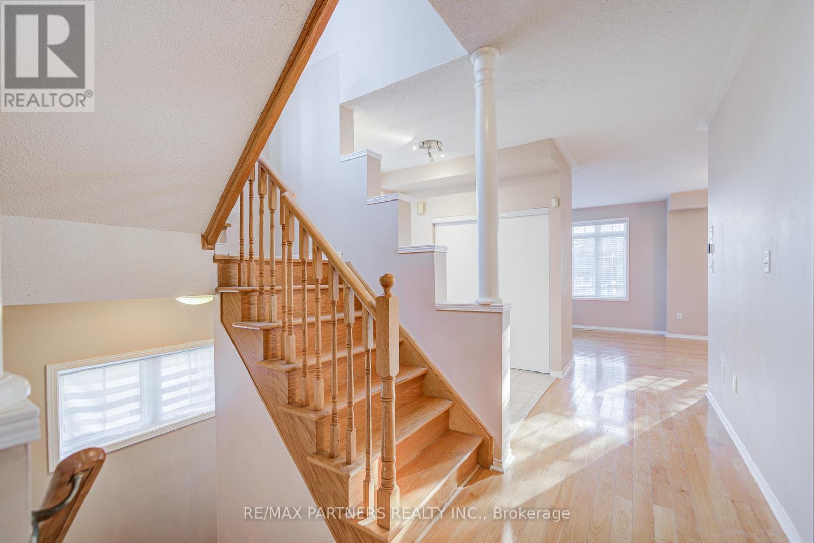 496 The Bridle Walk, Markham, Ontario  L6C 2Y3 - Photo 10 - N12647420