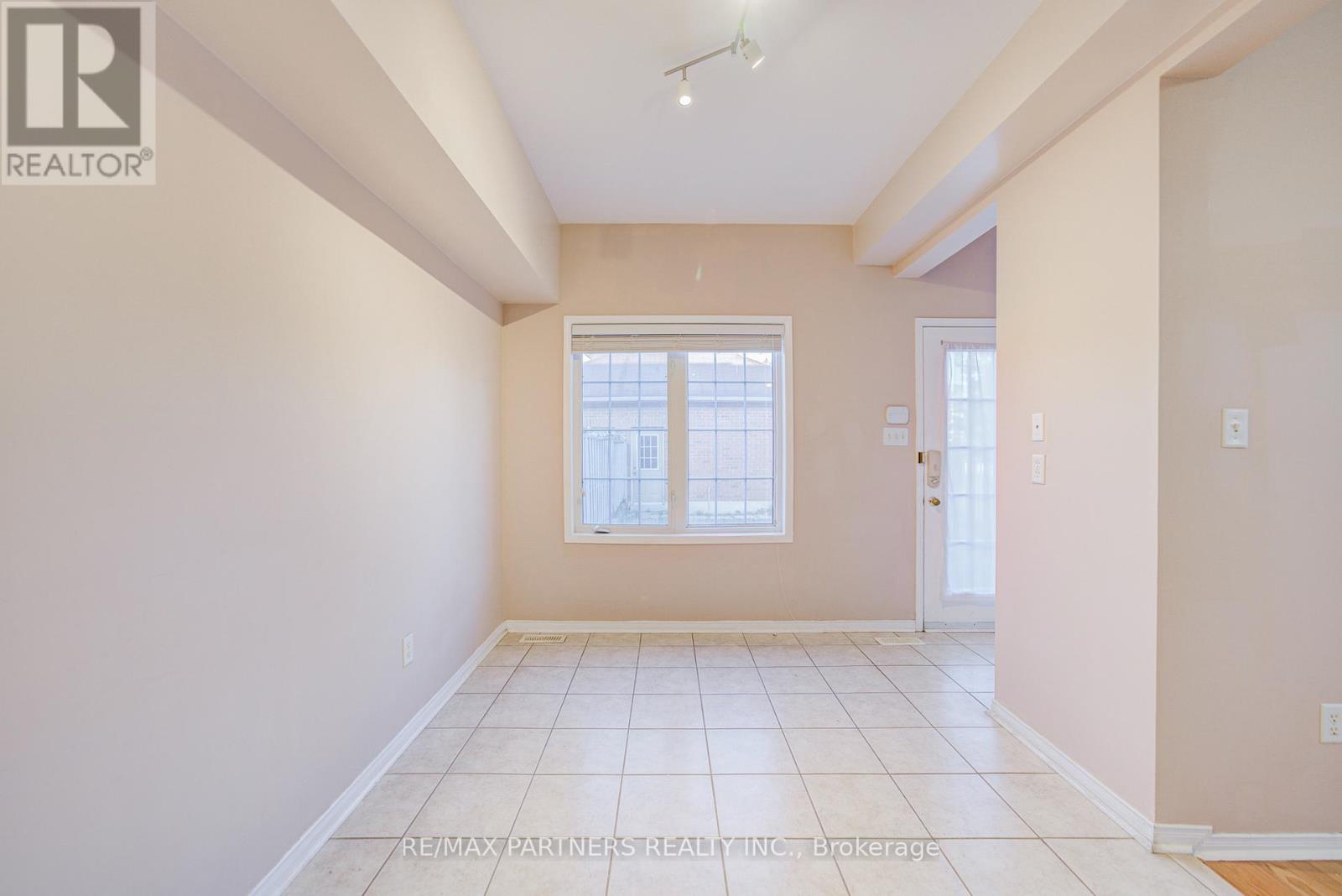 496 The Bridle Walk, Markham, Ontario  L6C 2Y3 - Photo 18 - N12647420