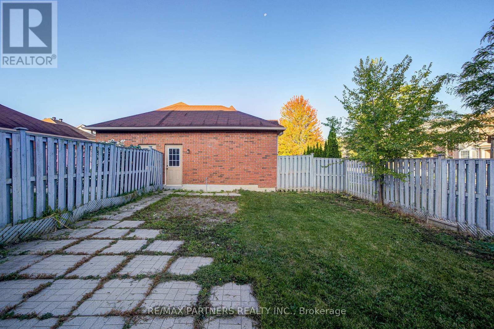 496 The Bridle Walk, Markham, Ontario  L6C 2Y3 - Photo 30 - N12647420