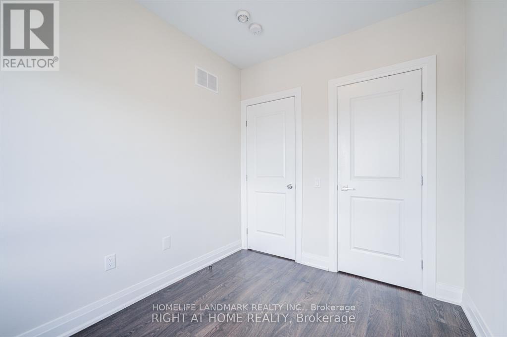 Unit 3c - 33 John Stocks Way, Markham, Ontario  L3T 0G1 - Photo 10 - N12647428