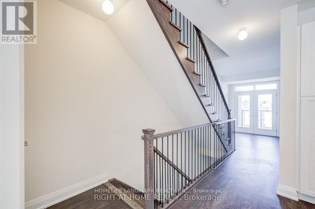 Unit 3c - 33 John Stocks Way, Markham, Ontario  L3T 0G1 - Photo 3 - N12647428