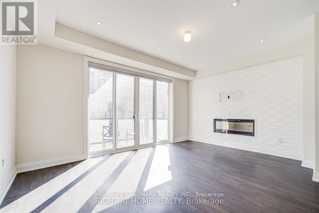 Unit 3c - 33 John Stocks Way, Markham, Ontario  L3T 0G1 - Photo 7 - N12647428