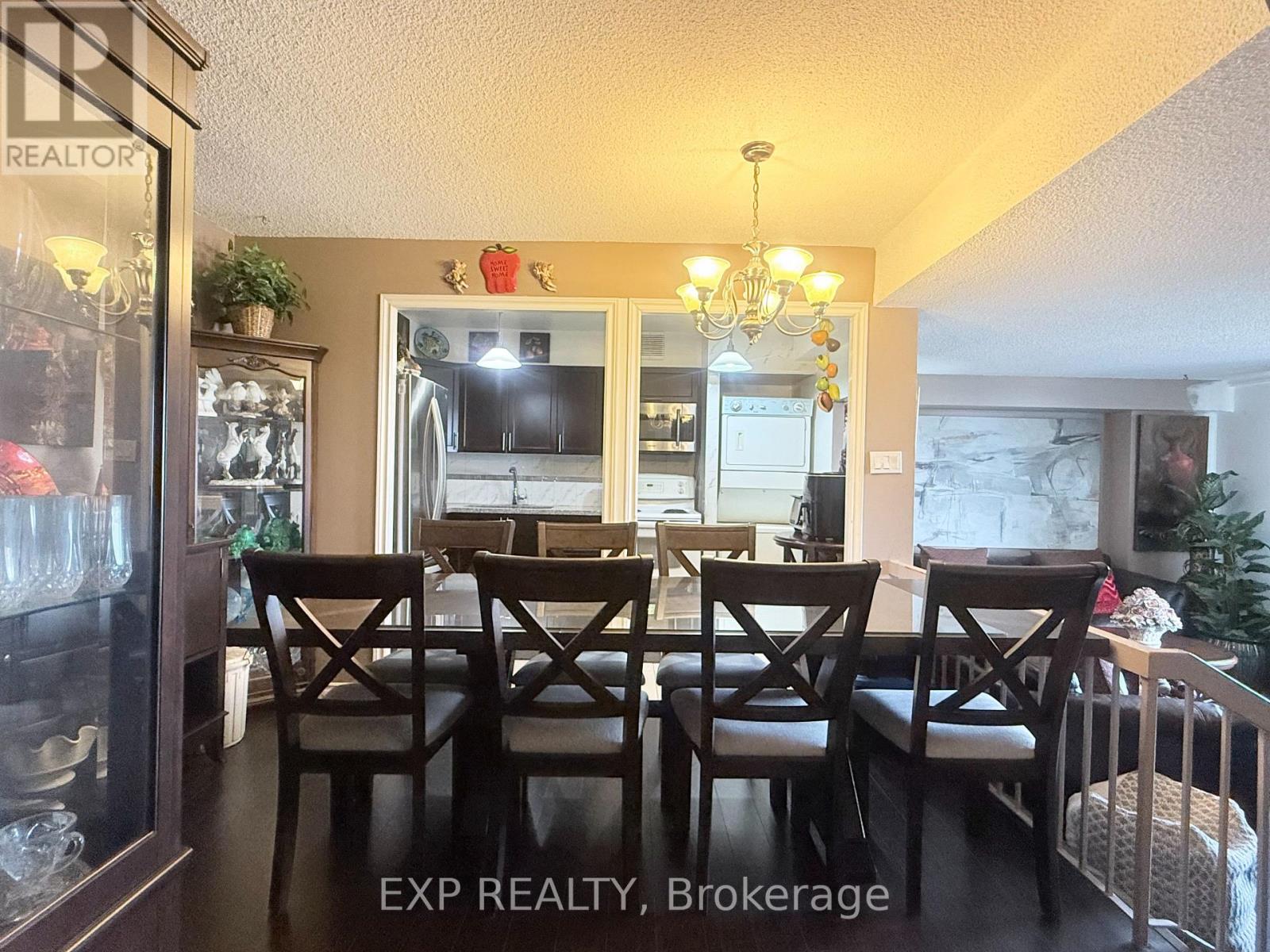 1009 - 5 San Romano Way, Toronto, Ontario  M3N 2Y4 - Photo 2 - W12647418