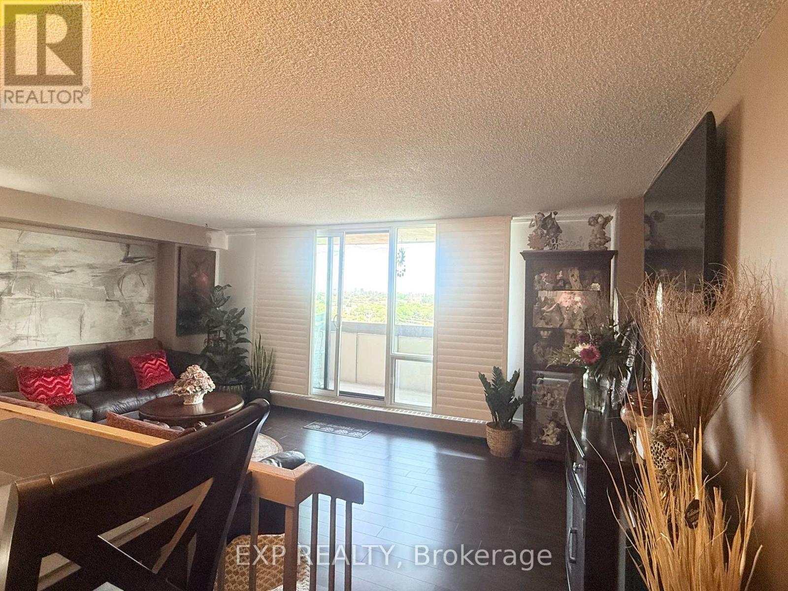 1009 - 5 San Romano Way, Toronto, Ontario  M3N 2Y4 - Photo 7 - W12647418