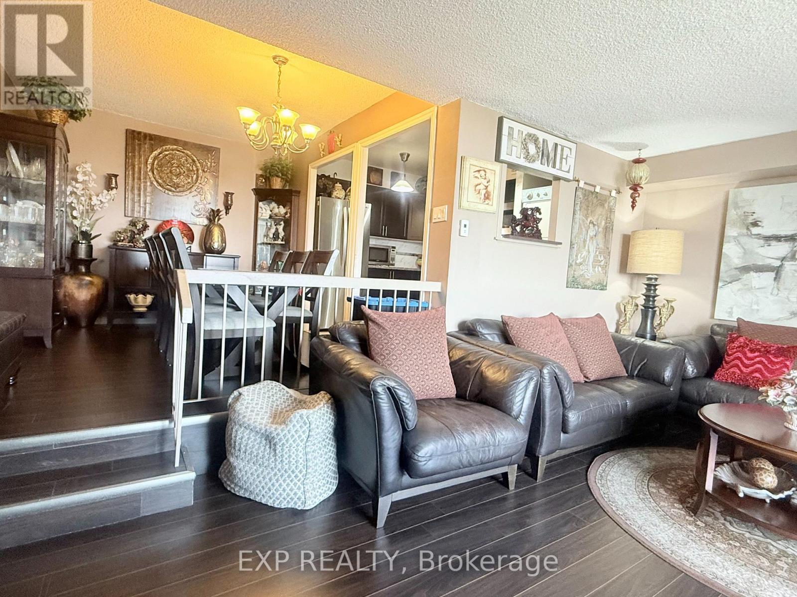 1009 - 5 San Romano Way, Toronto, Ontario  M3N 2Y4 - Photo 8 - W12647418