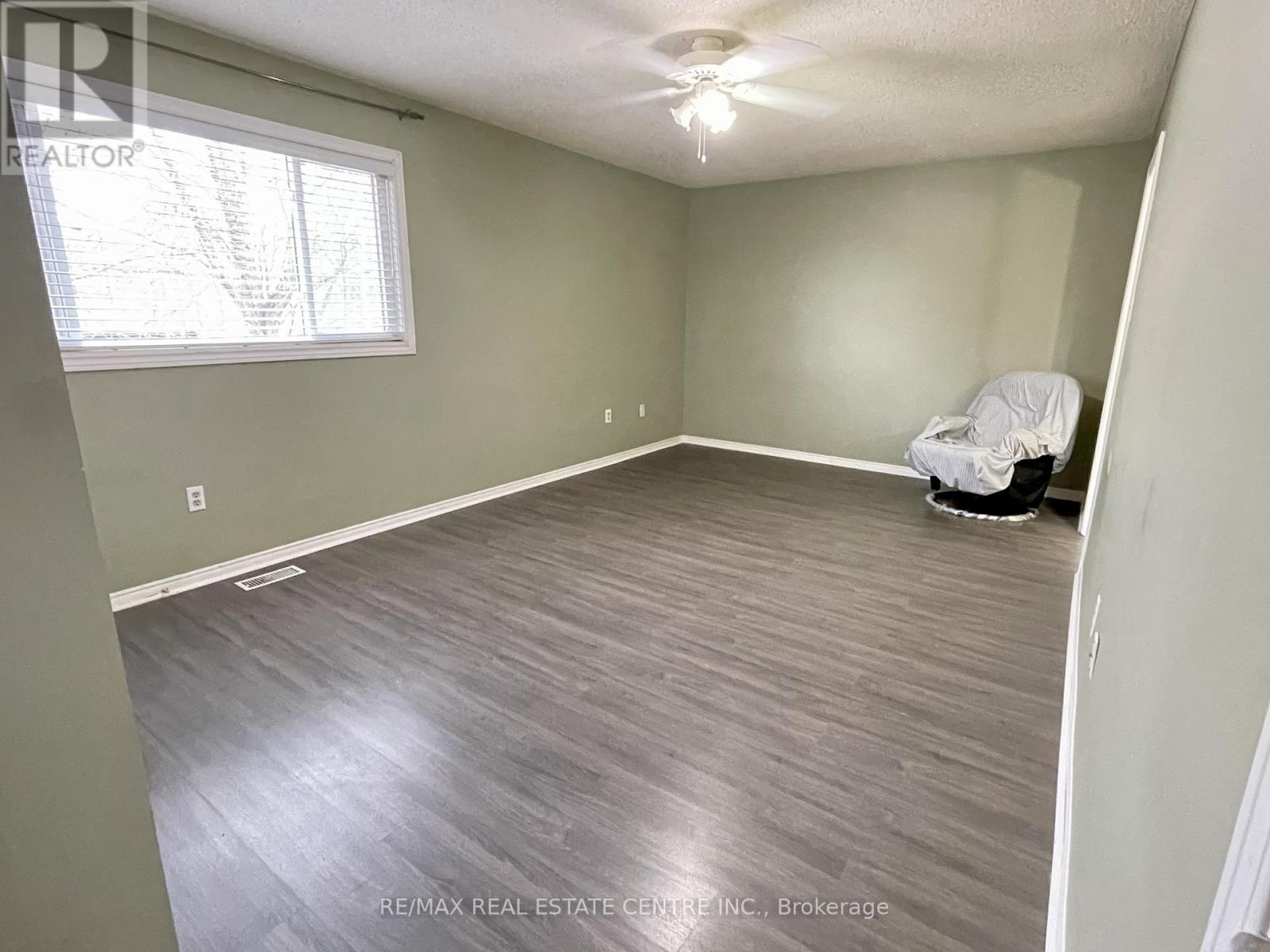 3216 Dovetail Mews, Mississauga, Ontario  L5L 5K3 - Photo 17 - W12647440