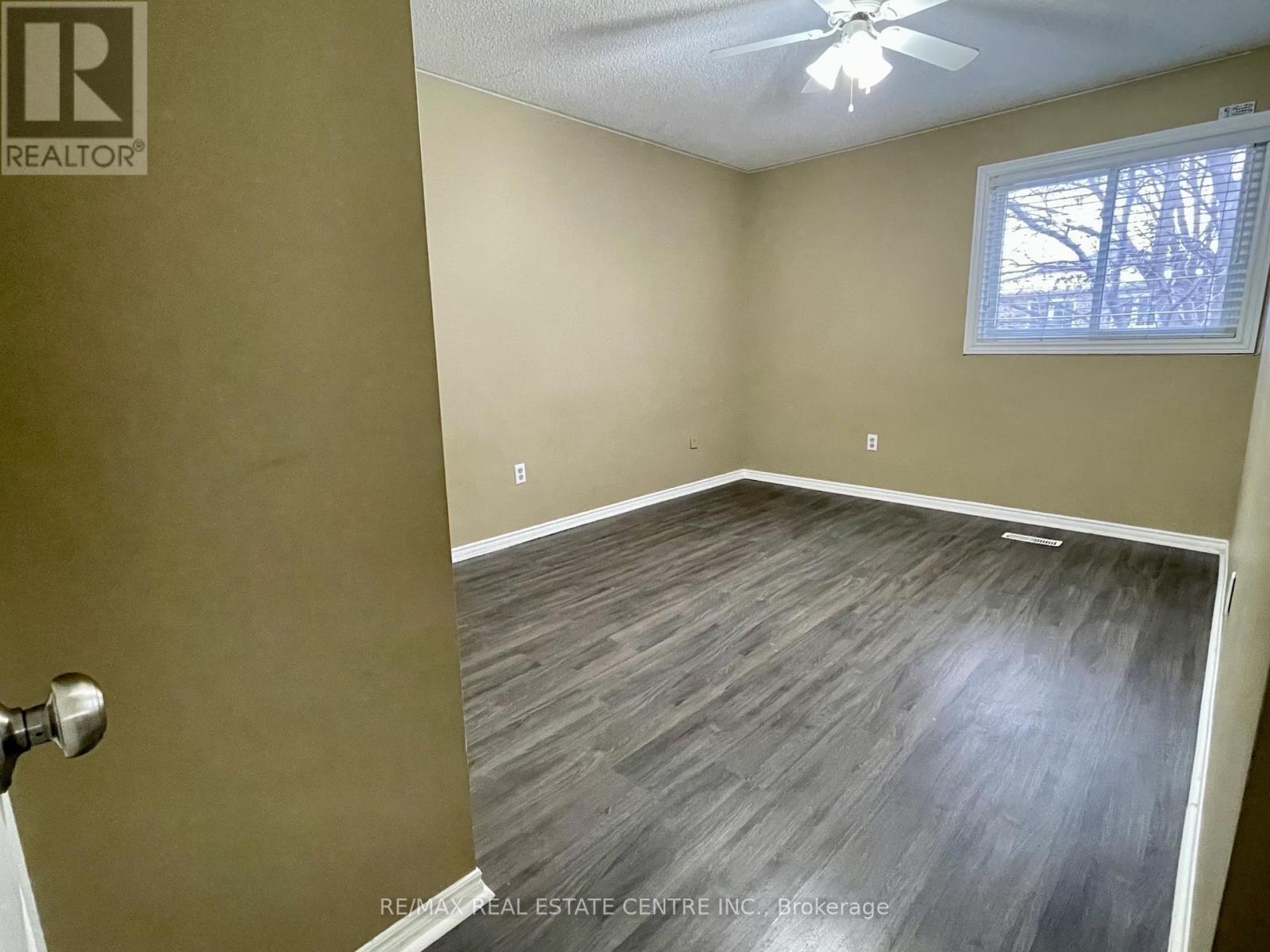 3216 Dovetail Mews, Mississauga, Ontario  L5L 5K3 - Photo 24 - W12647440