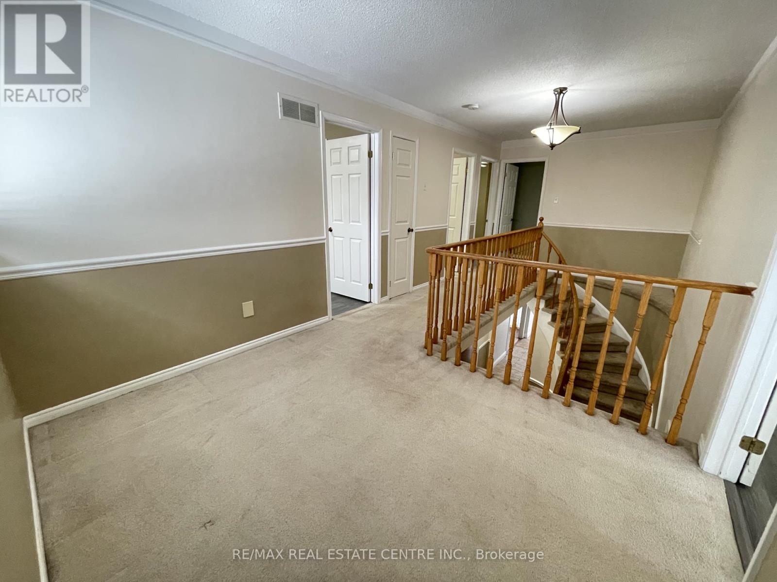 3216 Dovetail Mews, Mississauga, Ontario  L5L 5K3 - Photo 25 - W12647440