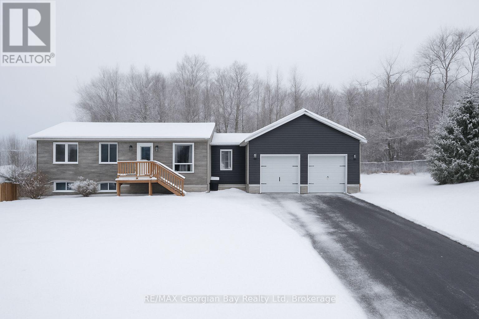 5 EASTON AVENUE, Tay, Ontario