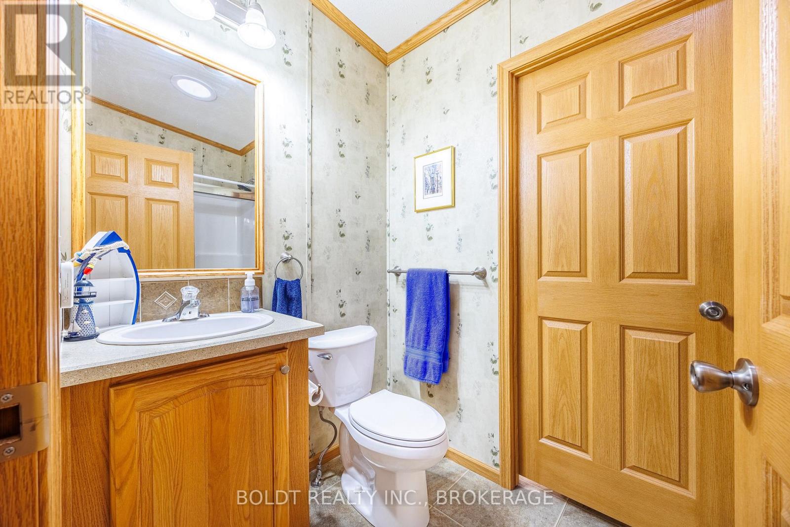 101 - 3033 Townline Road, Fort Erie, Ontario  L0S 1S1 - Photo 12 - X12647474