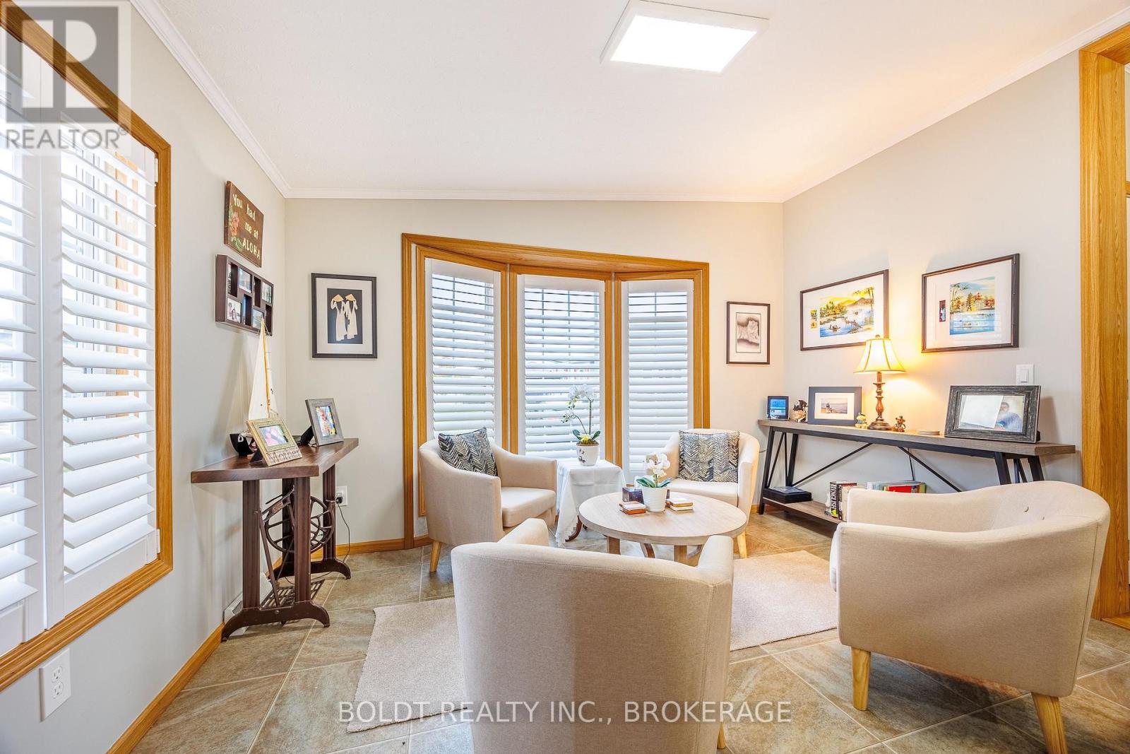 101 - 3033 Townline Road, Fort Erie, Ontario  L0S 1S1 - Photo 6 - X12647474