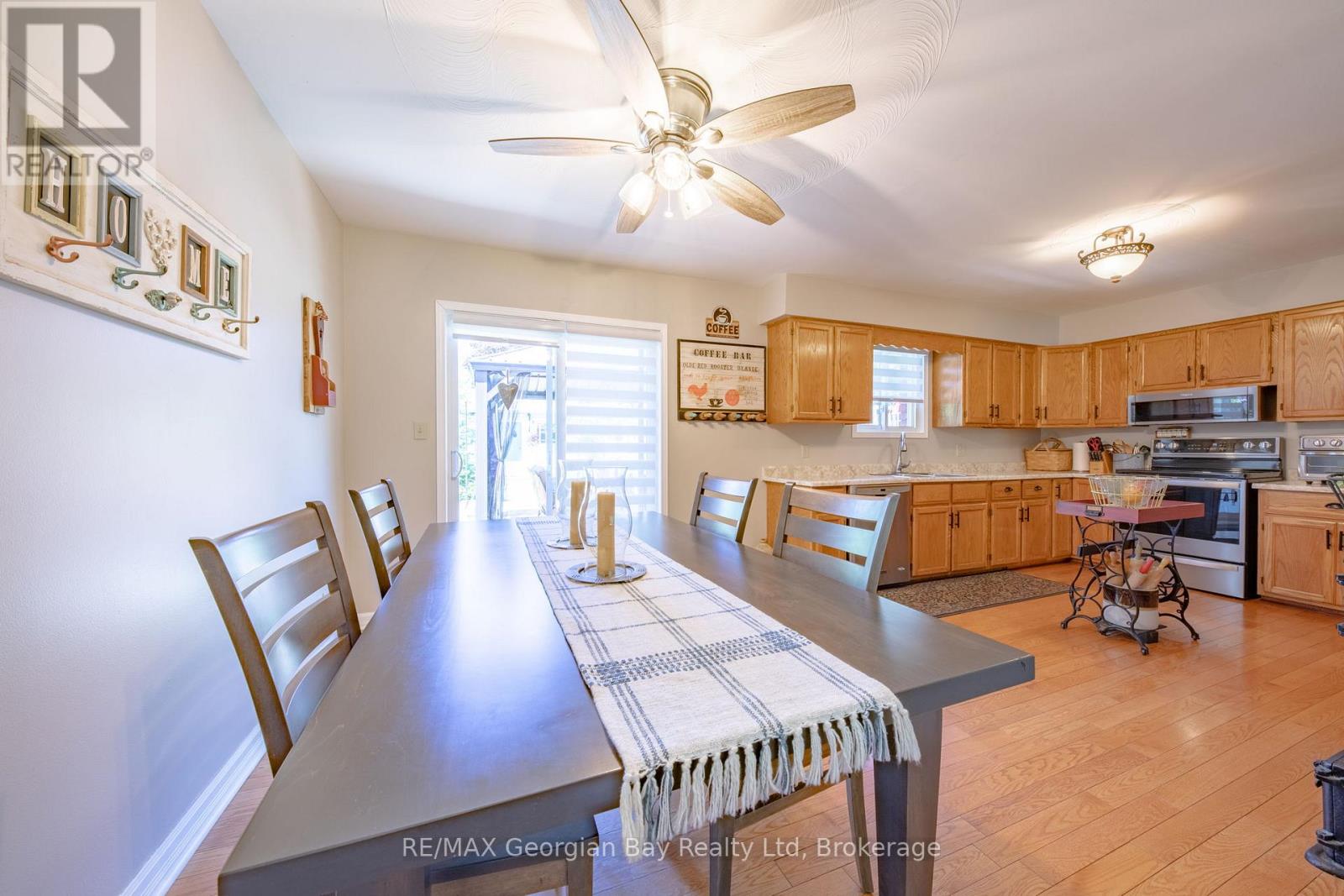 32 Bonaventure Place, Penetanguishene, Ontario  L9M 1J3 - Photo 8 - S12468545