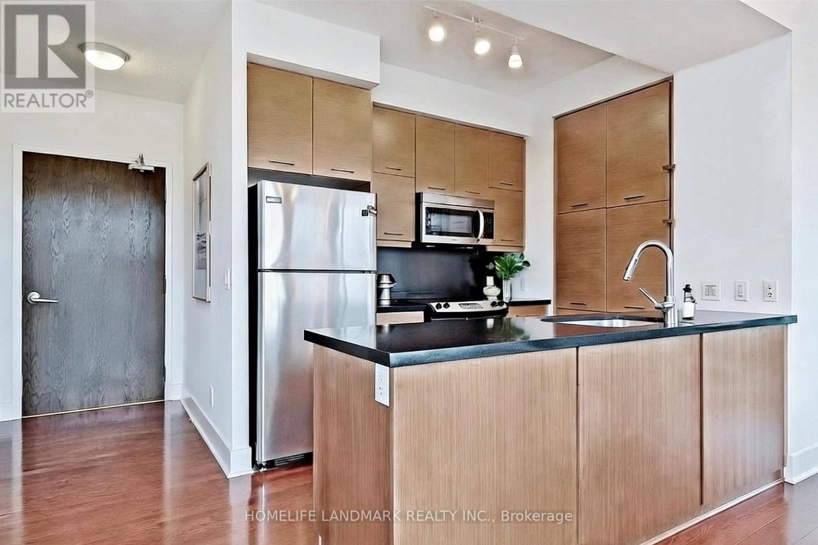 1002 - 26 Norton Avenue, Toronto, Ontario  M2N 0H6 - Photo 8 - C12647464