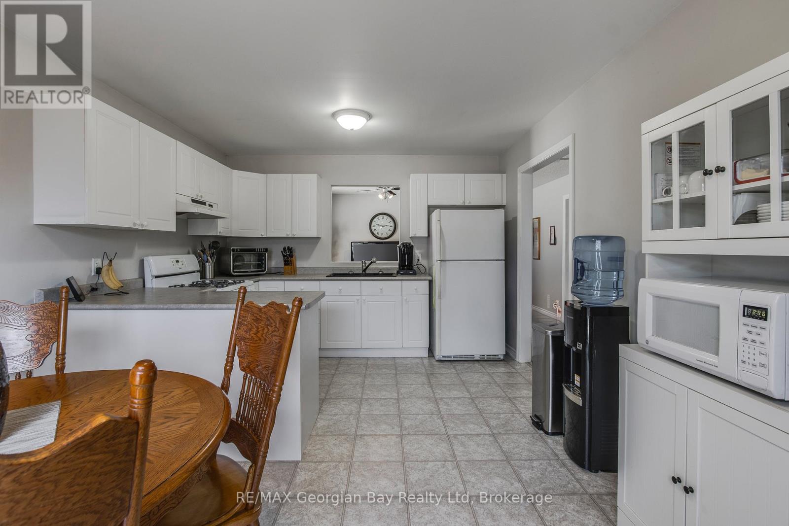 399 Irwin Street, Midland, Ontario  L4R 2V6 - Photo 12 - S12376369