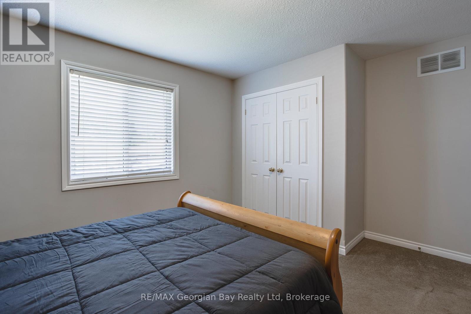 399 Irwin Street, Midland, Ontario  L4R 2V6 - Photo 15 - S12376369