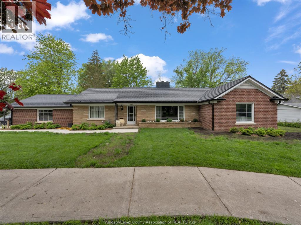 MLS# 25031957: 226 Division STREET South Unit# Upper, Kingsville, Canada