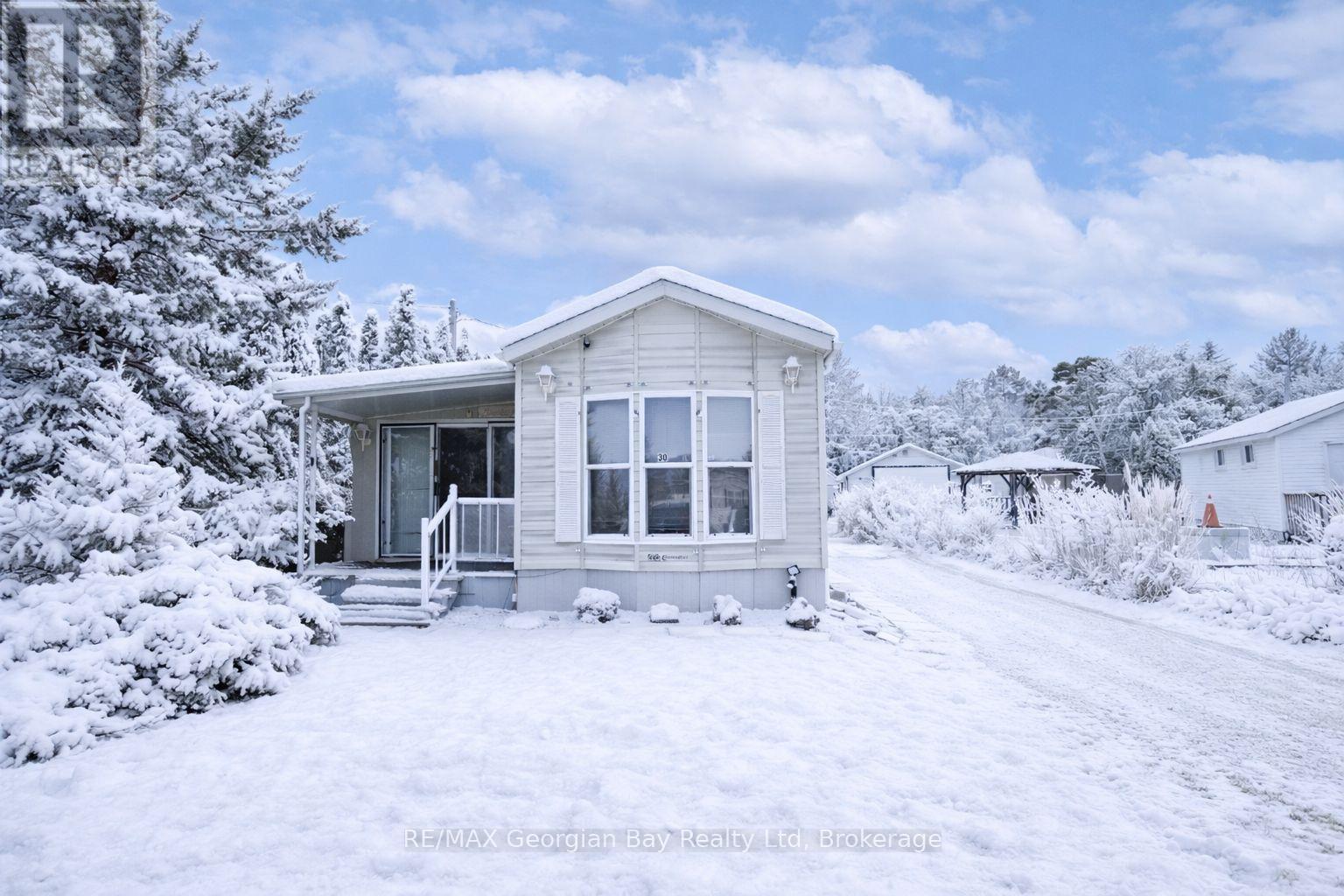 30 - 10 WINFIELD DRIVE, Tay, Ontario