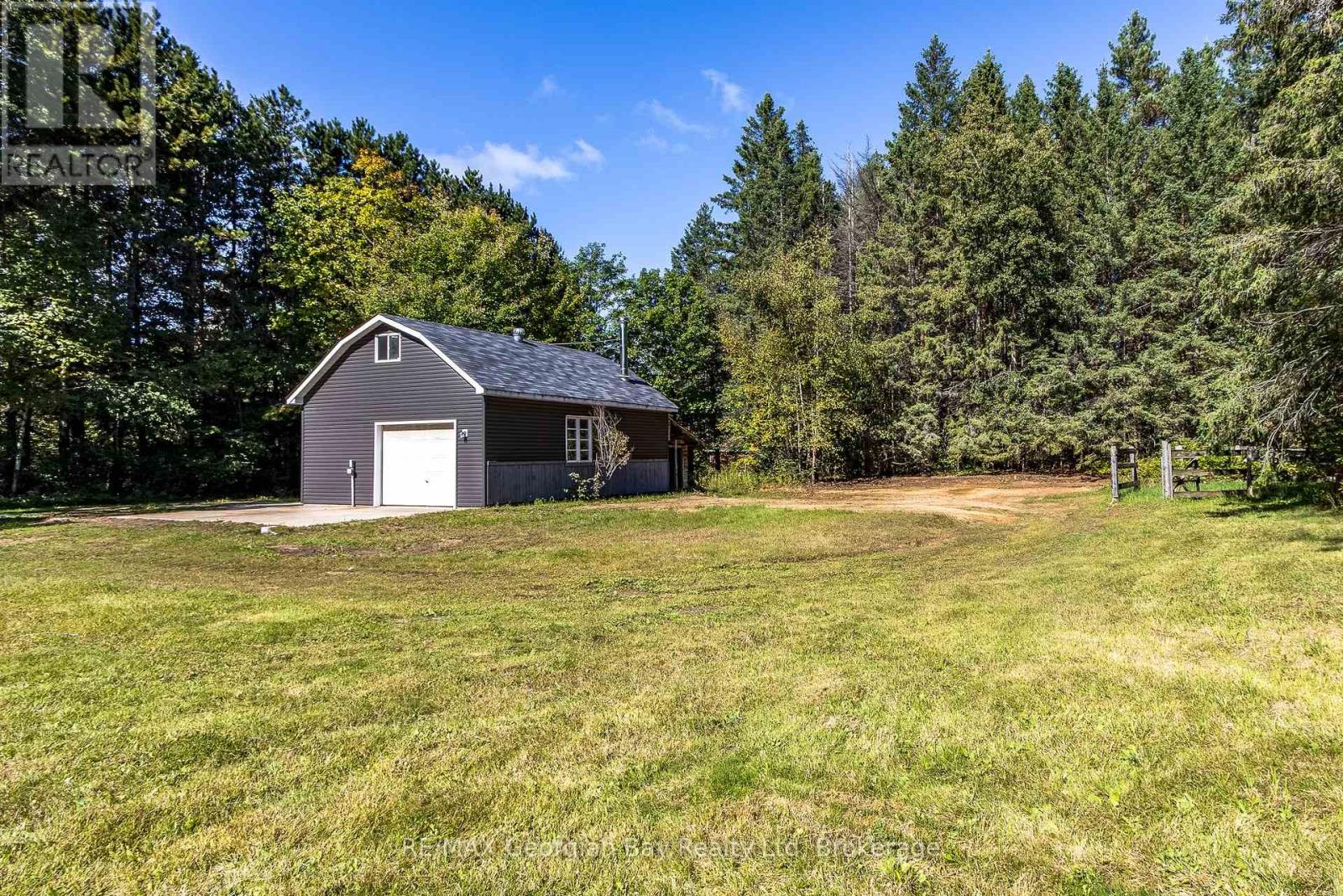 260 Concession 12 Street E, Tiny, Ontario  L0L 2J0 - Photo 28 - S12364314