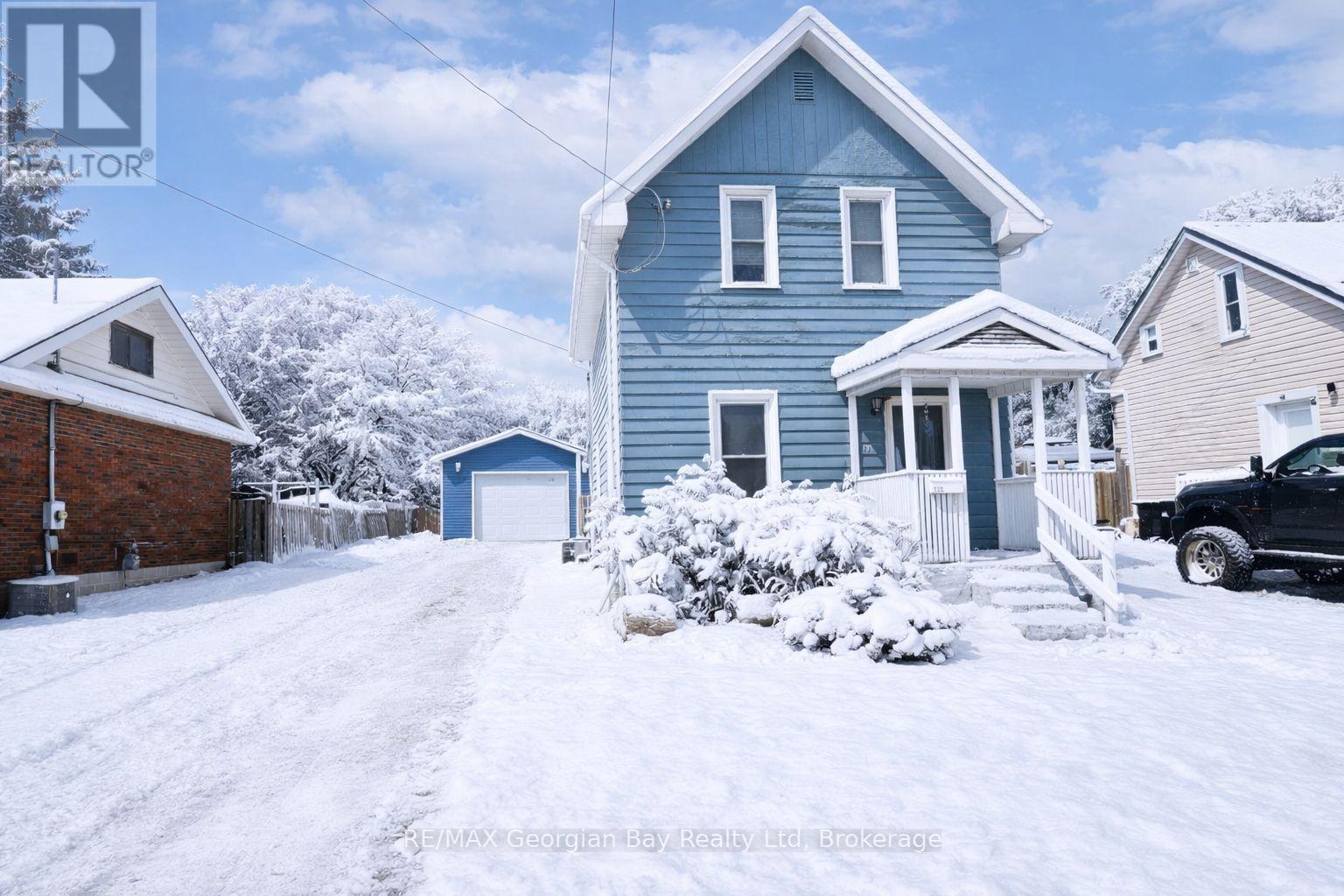 136 FOURTH STREET, Midland, Ontario