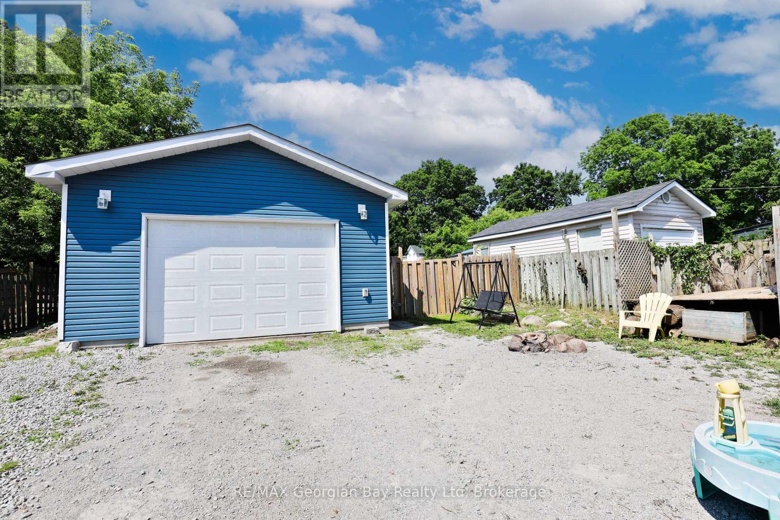 136 Fourth Street, Midland, Ontario  L4R 3T2 - Photo 23 - S12364325
