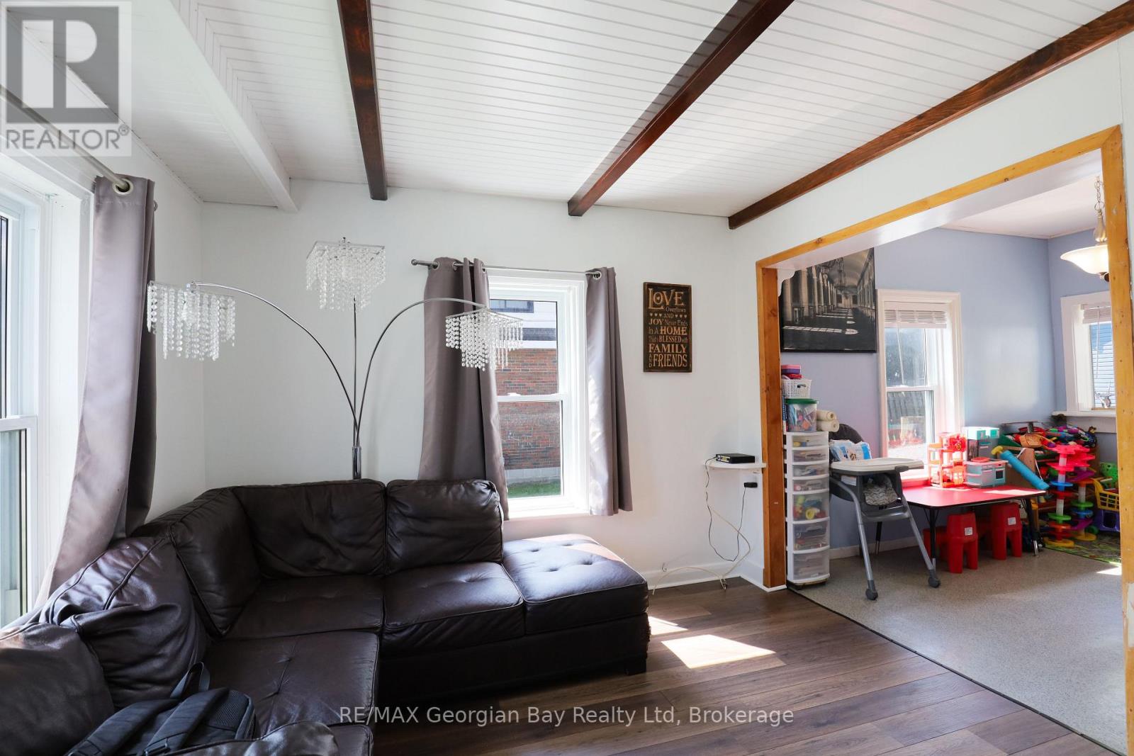 136 Fourth Street, Midland, Ontario  L4R 3T2 - Photo 5 - S12364325