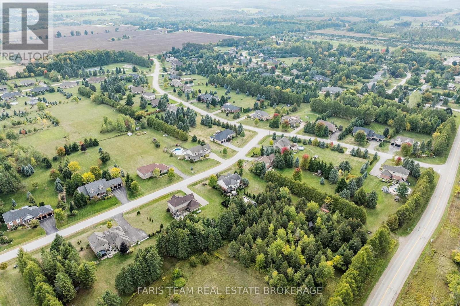 6 Somerville Crescent, Mulmur, Ontario  L0N 1M0 - Photo 41 - X12451178