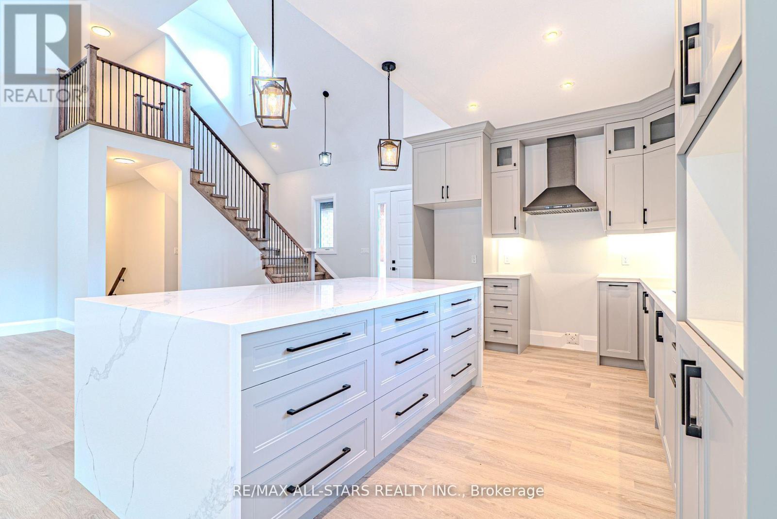 837 Cedar Glen Road, Kawartha Lakes, Ontario  K0M 1L0 - Photo 15 - X12647518