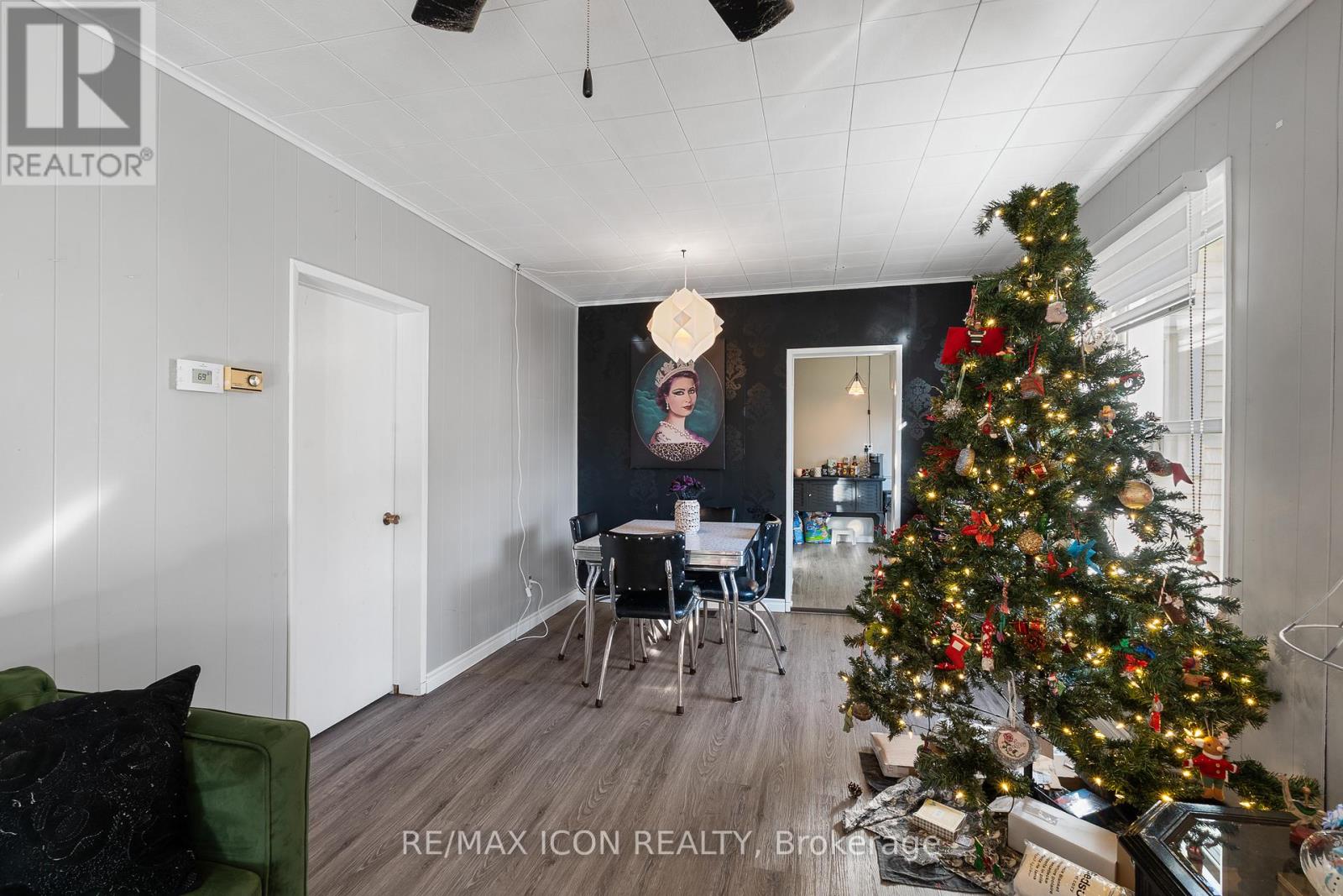 38 Myrtle Street, Kingsville, Ontario  N9Y 1M3 - Photo 10 - X12647520