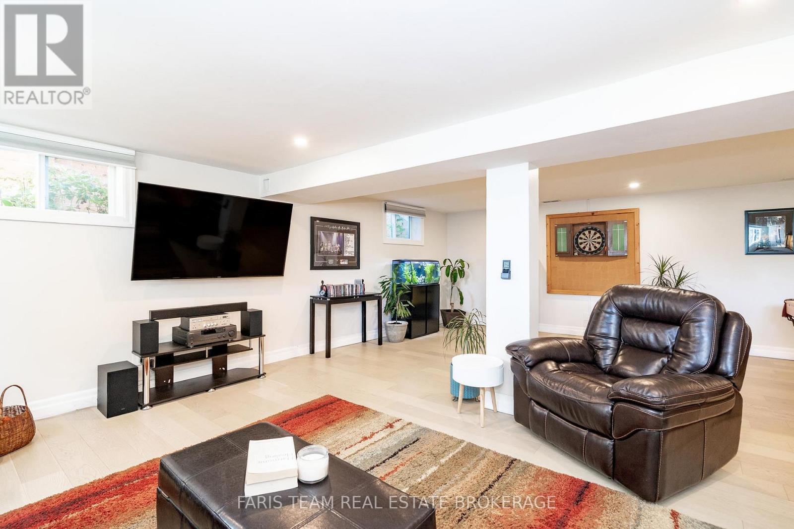 78 Mckibbon Drive, Meaford, Ontario  N4L 1C6 - Photo 28 - X12458141