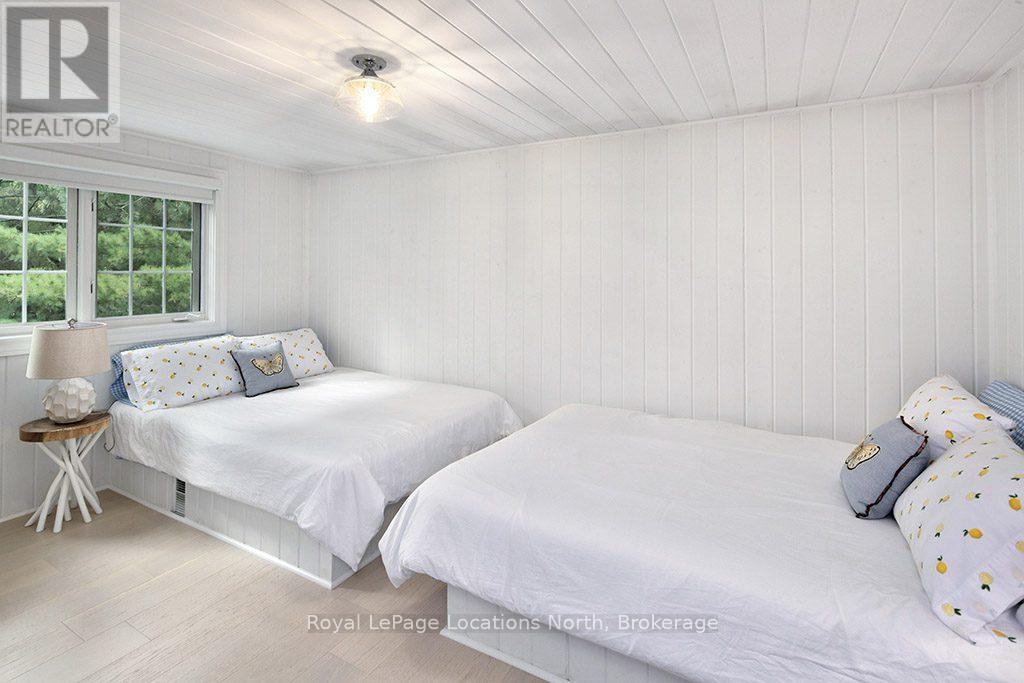 107 Margaret Drive, Blue Mountains, Ontario  L9Y 0T5 - Photo 34 - X12647478