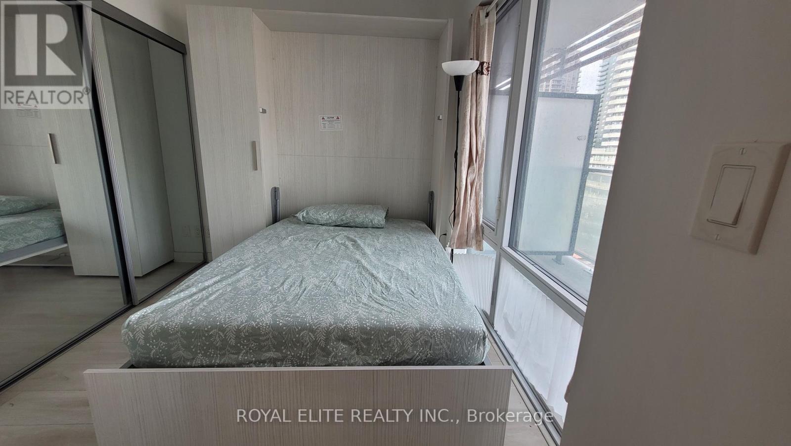 911 - 18 Maitland Terrace, Toronto, Ontario  M4Y 1B4 - Photo 8 - C12647492