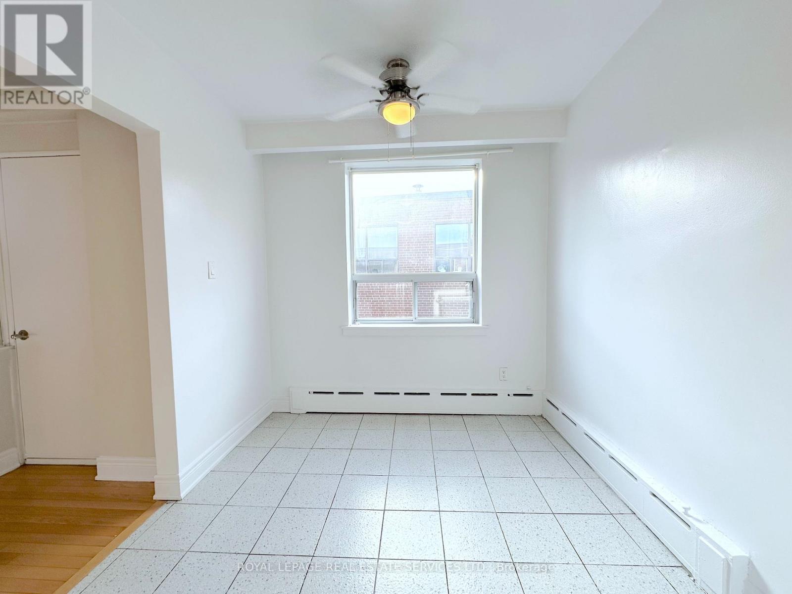 8 - 104 Rajah Street, Toronto, Ontario  M6A 2J3 - Photo 7 - C12647510