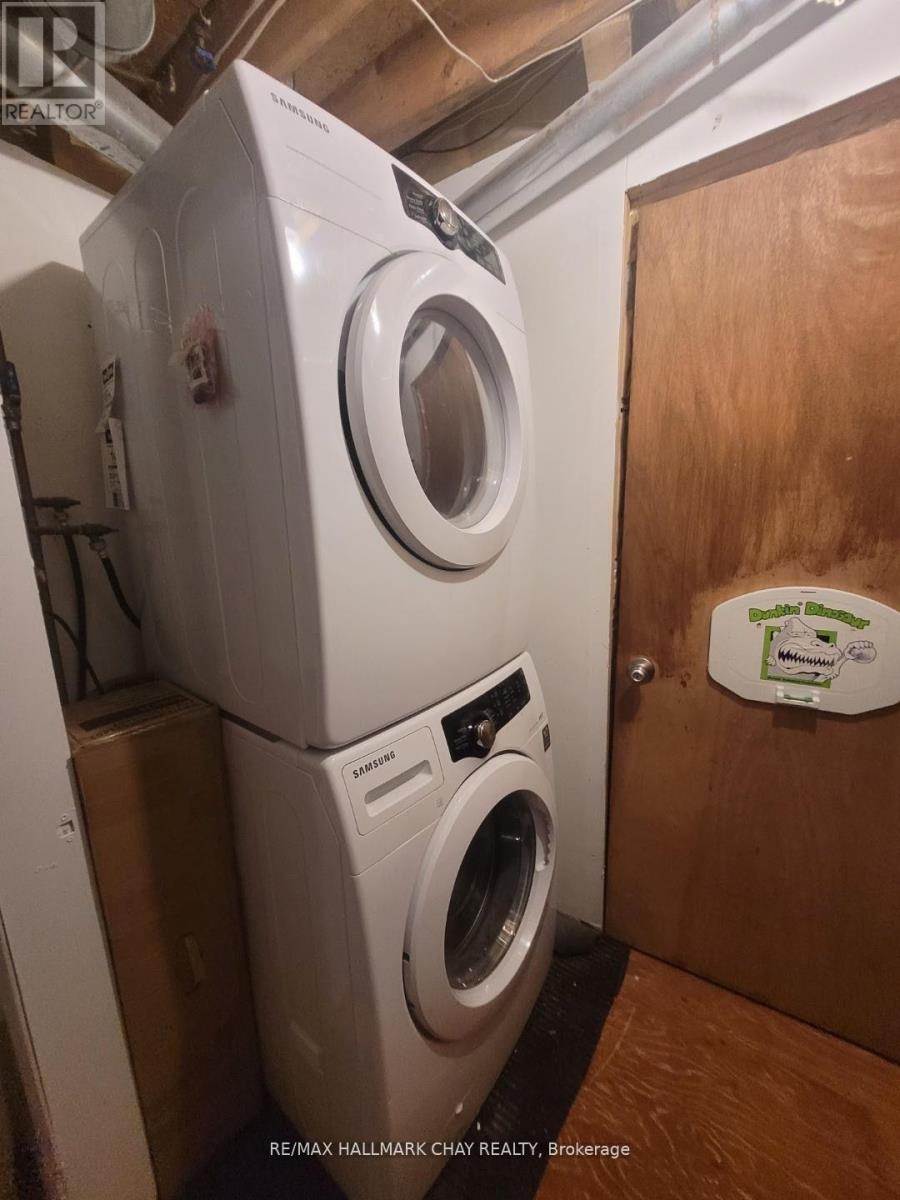 85 October Lane, Aurora, Ontario  L4G 7A1 - Photo 7 - N12647482