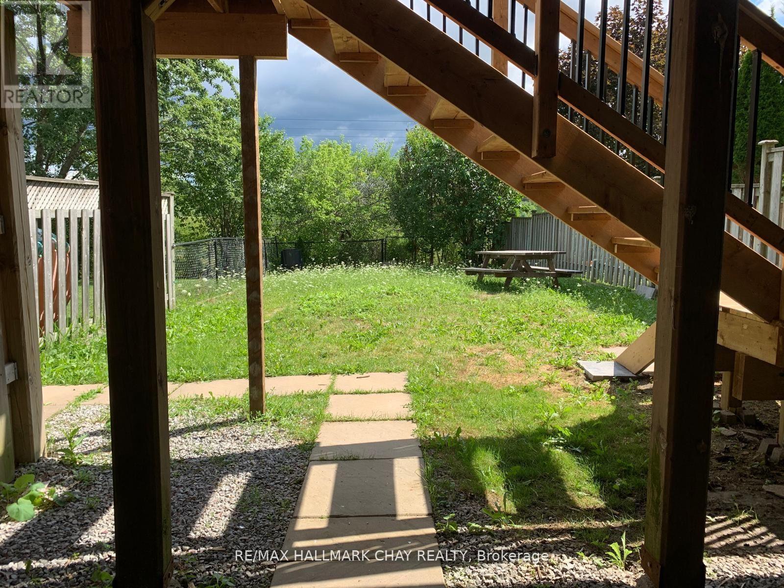 85 October Lane, Aurora, Ontario  L4G 7A1 - Photo 9 - N12647482