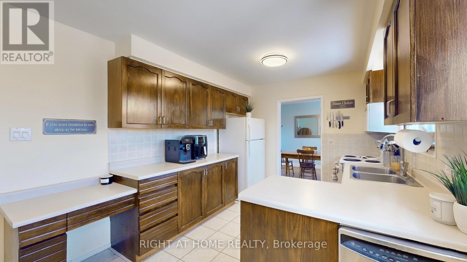 203 Manitoba Street, Whitchurch-Stouffville, Ontario  L4A 4Y4 - Photo 11 - N12647484