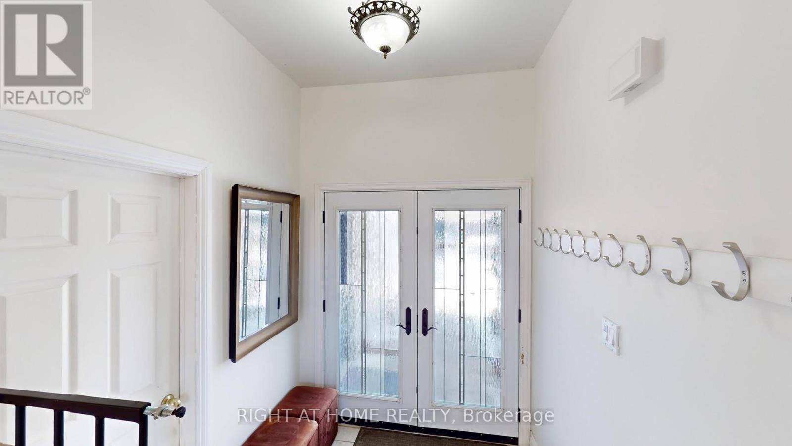 203 Manitoba Street, Whitchurch-Stouffville, Ontario  L4A 4Y4 - Photo 4 - N12647484