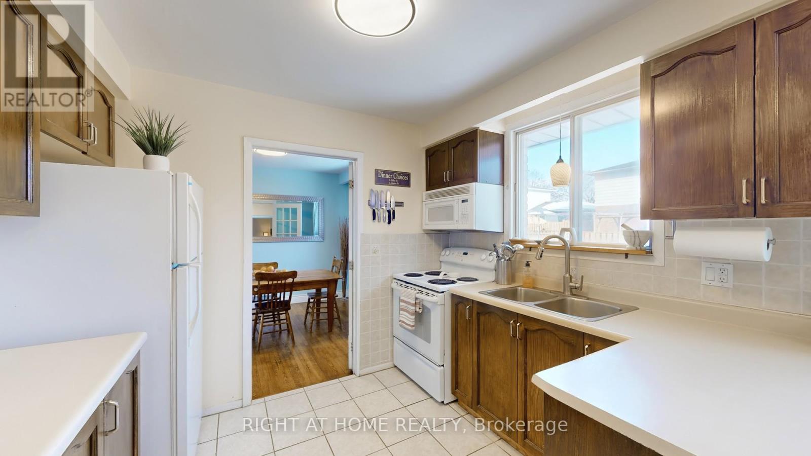 203 Manitoba Street, Whitchurch-Stouffville, Ontario  L4A 4Y4 - Photo 9 - N12647484