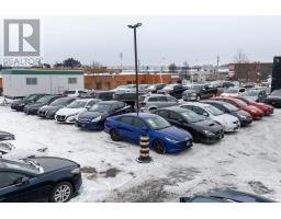 B - 1113 FINCH AVENUE W, Toronto, Ontario