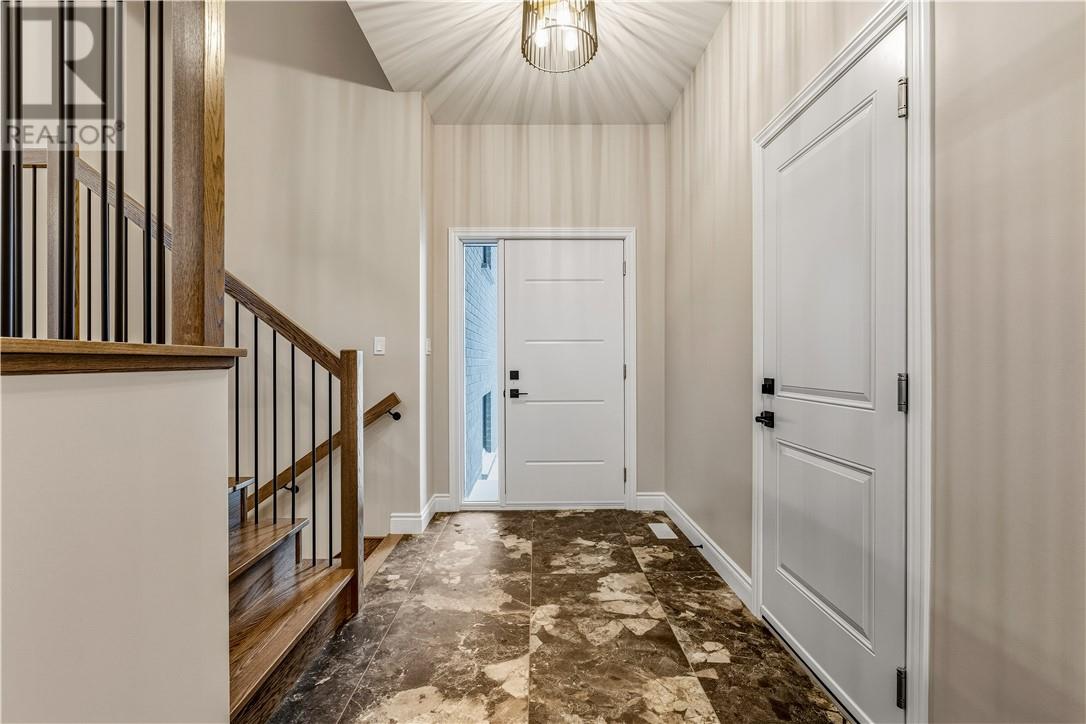 2021 Schreyer, Hanmer, Ontario  P3P 1R3 - Photo 3 - 2125950