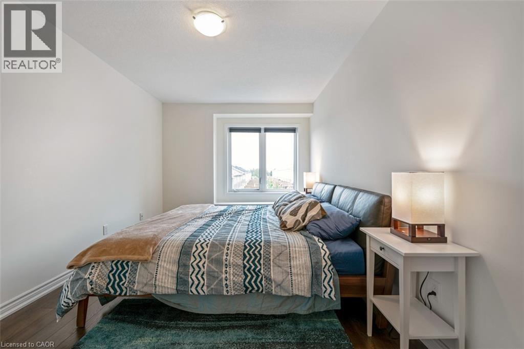 933 Apple Hill Lane, Kitchener, Ontario  N2R 0L7 - Photo 10 - 40794776