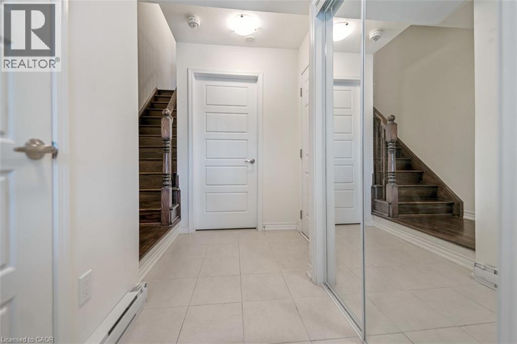 933 Apple Hill Lane, Kitchener, Ontario  N2R 0L7 - Photo 3 - 40794776