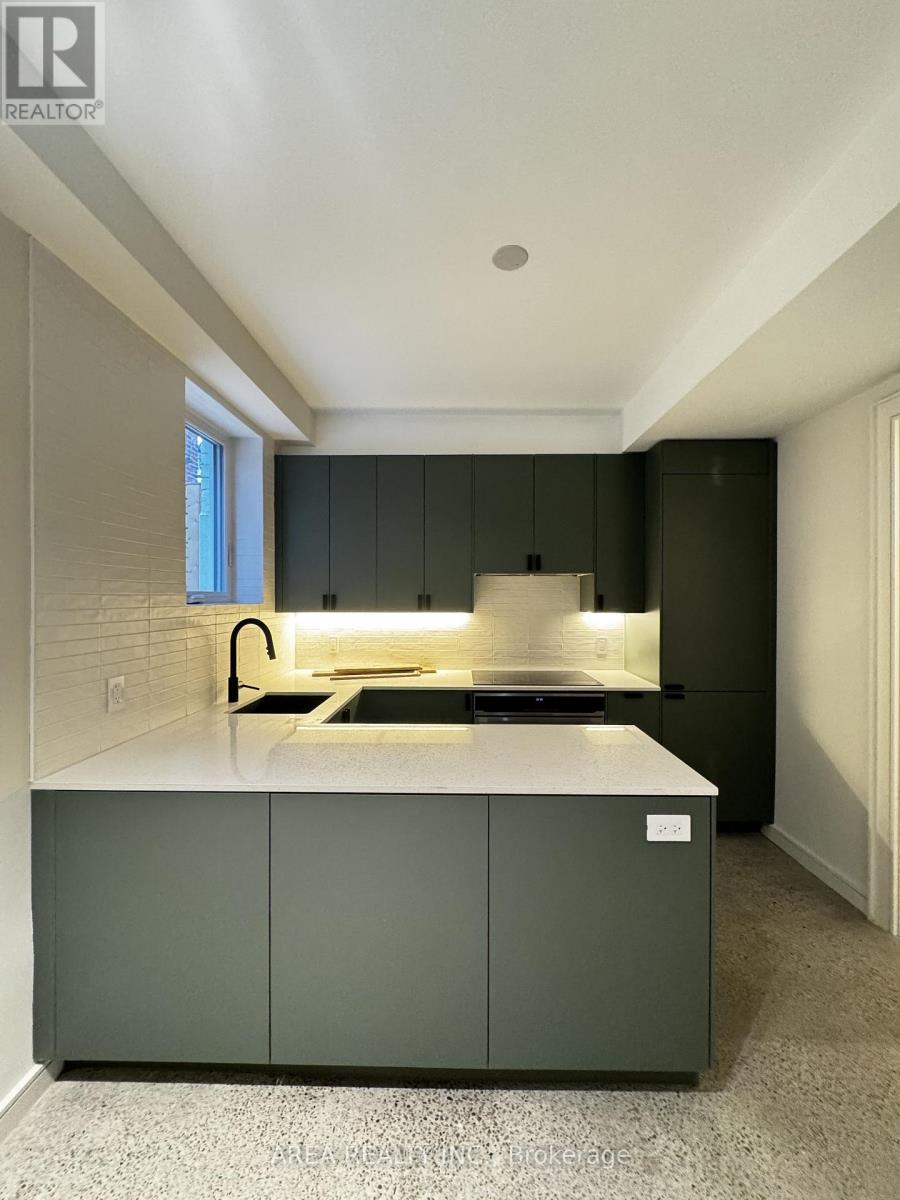 63 SHANNON STREET, Toronto, Ontario