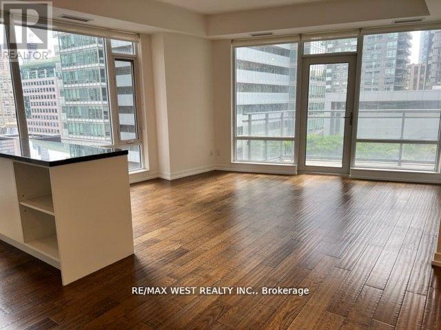 1209 - 21 Widmer Street, Toronto, Ontario  M5V 2E8 - Photo 10 - C12647552