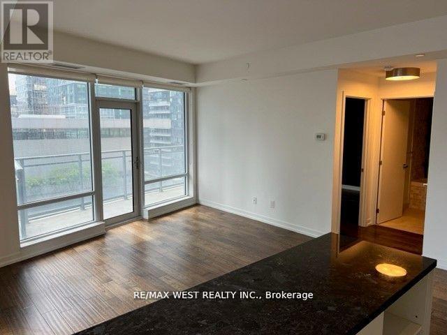 1209 - 21 Widmer Street, Toronto, Ontario  M5V 2E8 - Photo 11 - C12647552