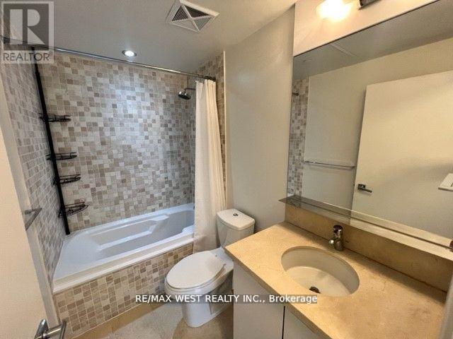 1209 - 21 Widmer Street, Toronto, Ontario  M5V 2E8 - Photo 17 - C12647552