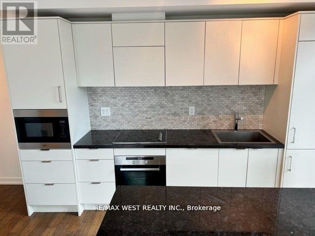 1209 - 21 Widmer Street, Toronto, Ontario  M5V 2E8 - Photo 5 - C12647552